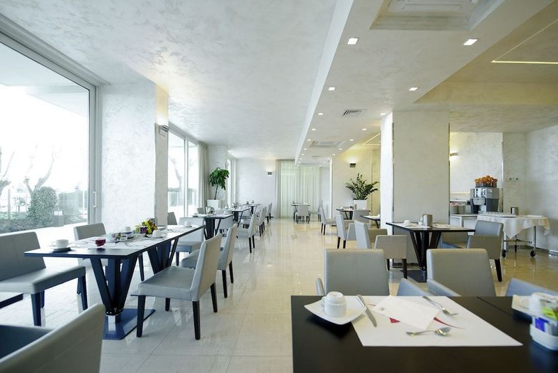 Mercure Rimini Artis - Image 7