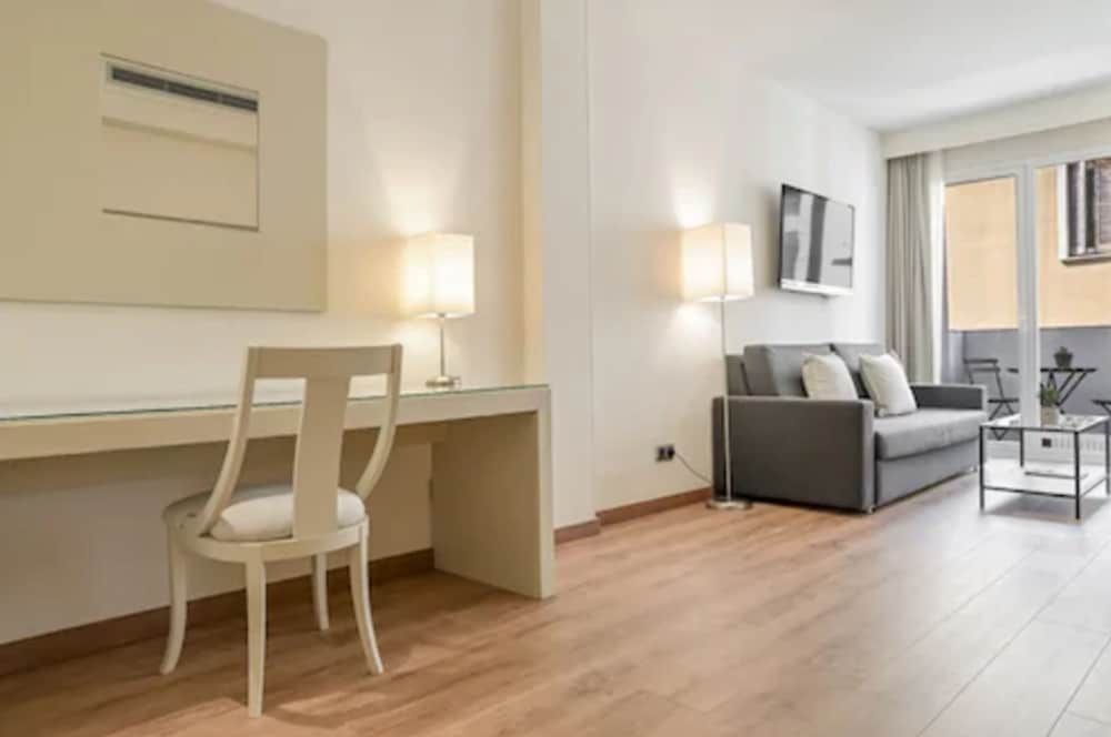 Mariano Cubi Aparthotel Barcelona - Image 5