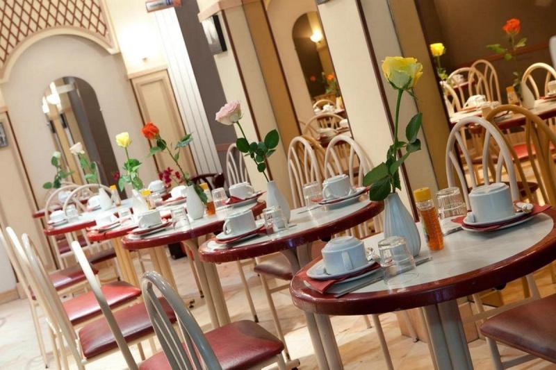 Grand Hotel De Paris - Image 2