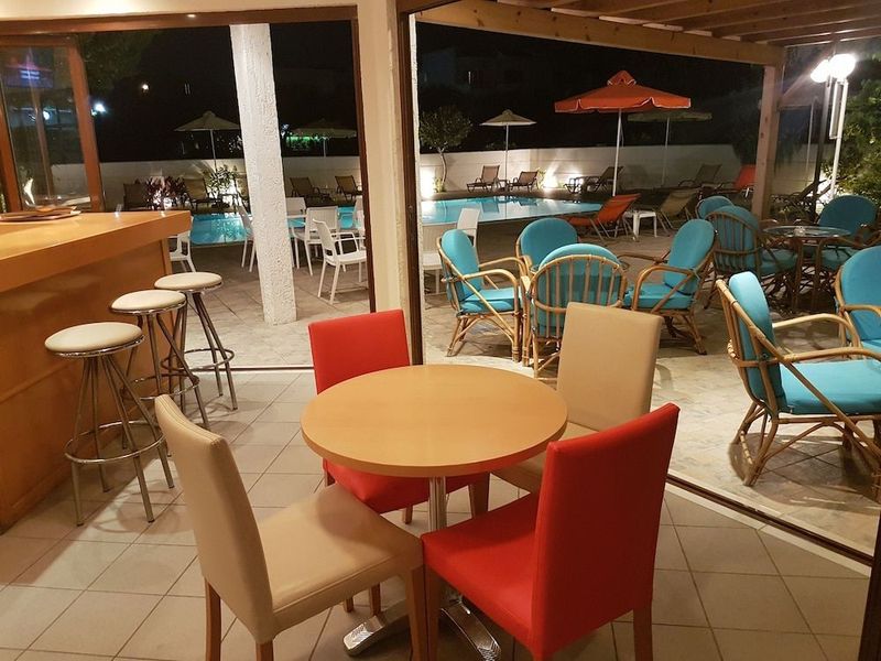 Arhodiko Hotel - Image 2