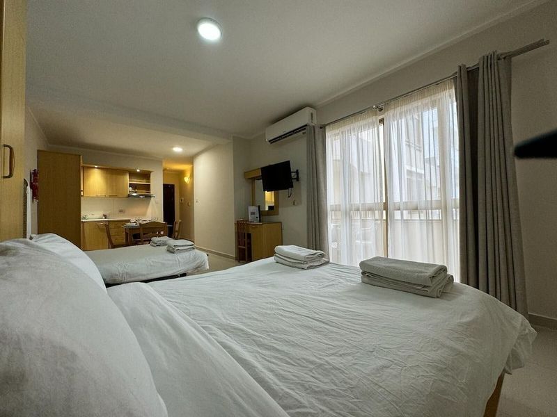 Triton Holiday Apartments - Image 9