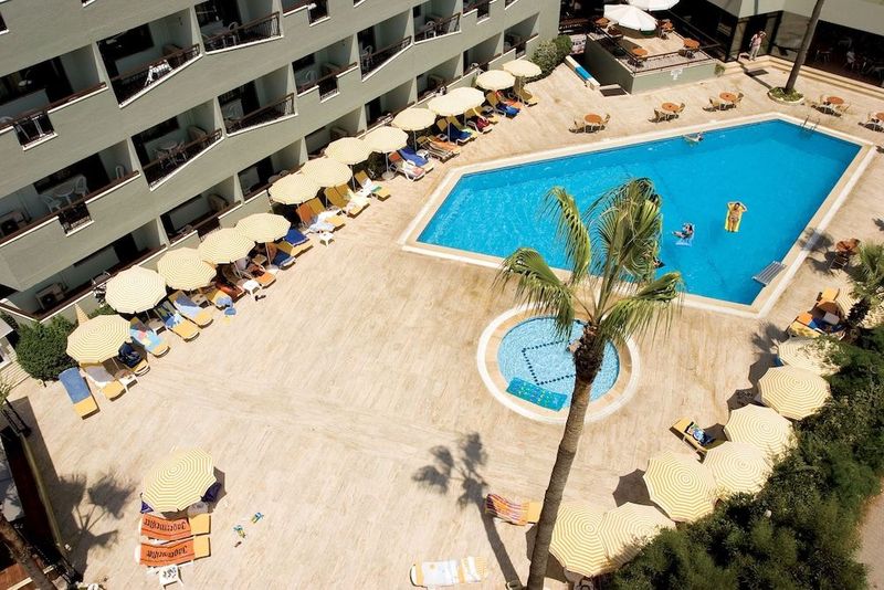 Elysee Hotel - Image 10