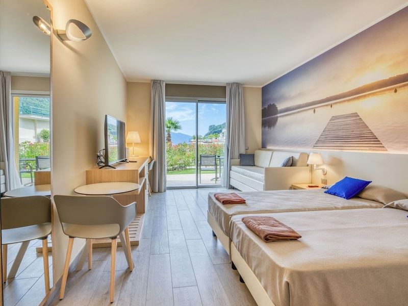 Hotel Cristina - Image 6