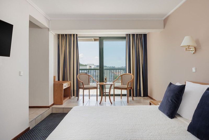 Sun Beach Hotel - Image 6