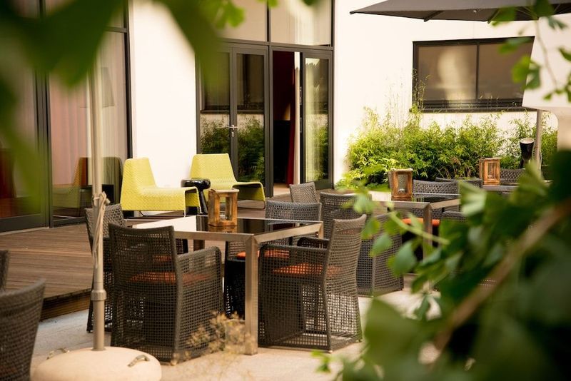 Adina Apartment Hotel Hamburg Michel - Image 6
