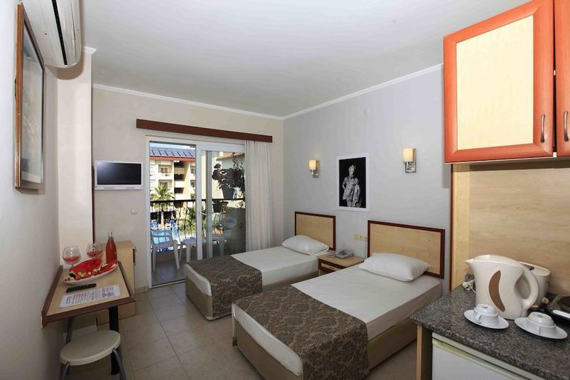 Sun City Apartments - Image 7