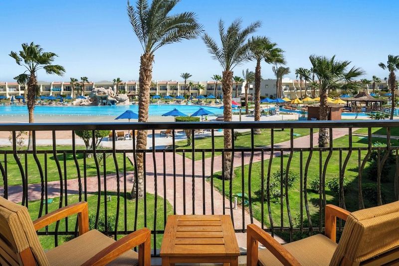 DoubleTree by Hilton Sharm El Sheikh - Sharks Bay Resort - Image 6