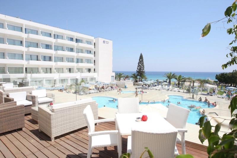 Odessa Beach Hotel - Image 10