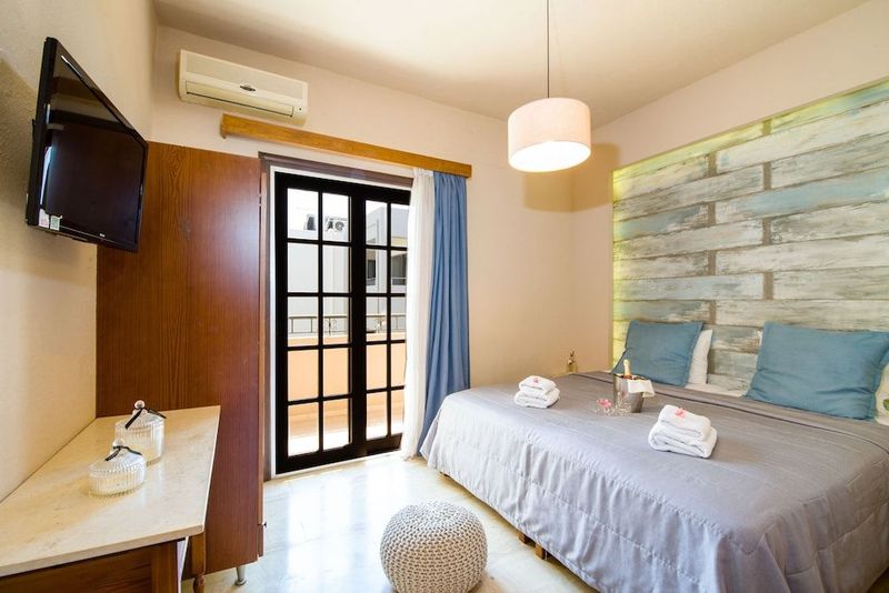 Evangelos Apartments - Image 2