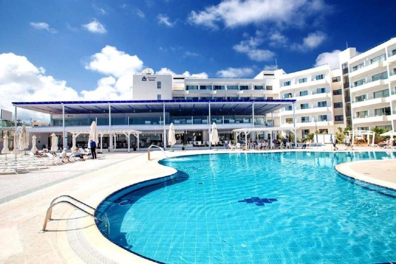 Odessa Beach Hotel - Image 7