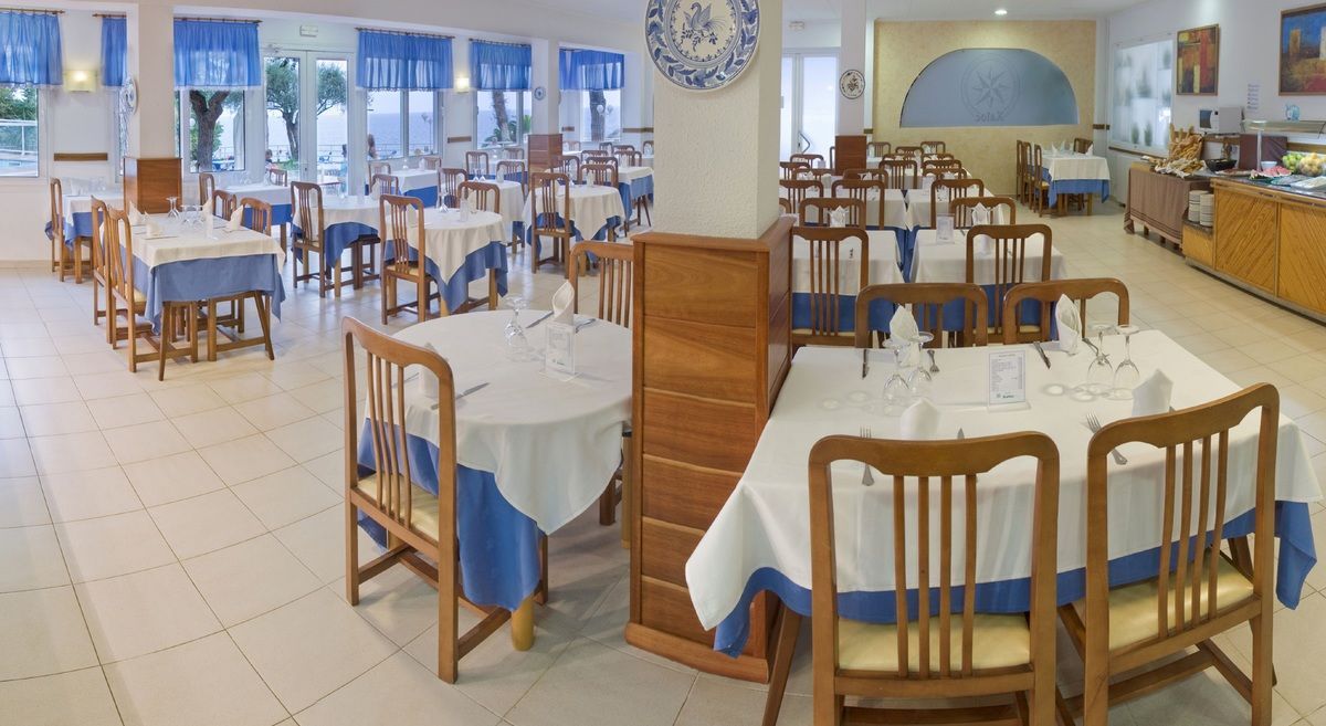 Hotel GHT Xaloc - Image 10
