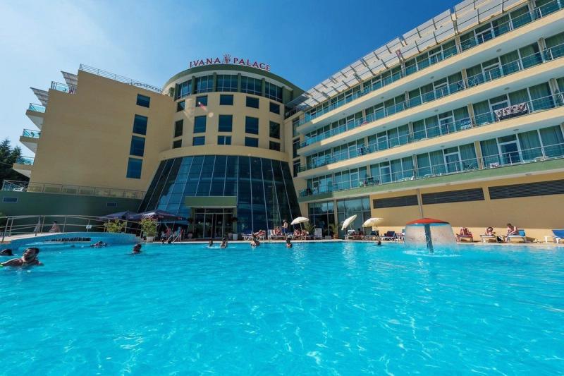Ivana Palace Hotel - Image 1