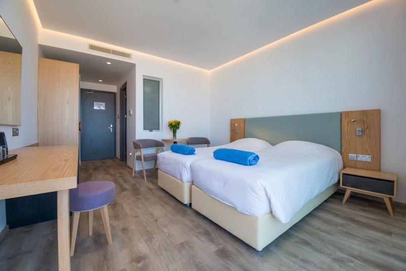 Protaras Plaza Hotel - Image 7