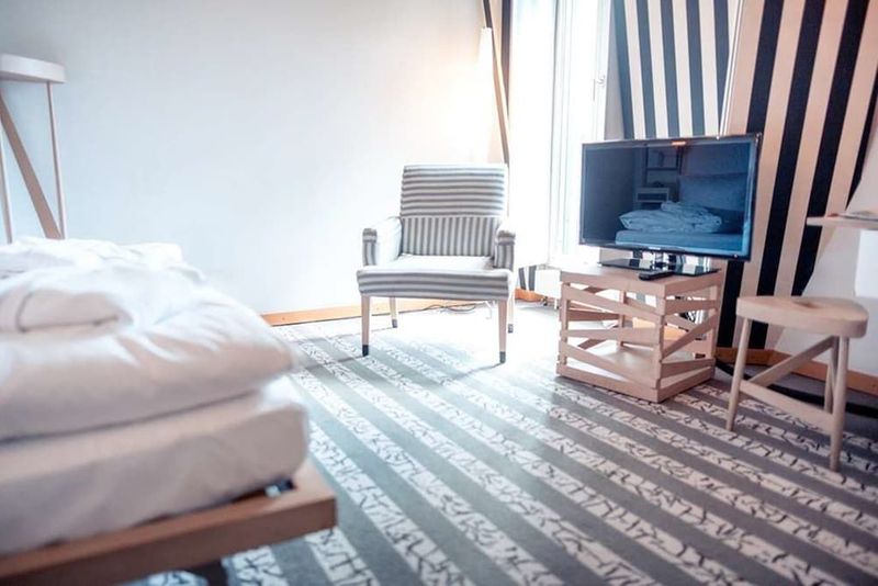 Hotel Bleibtreu Berlin by Golden Tulip - Image 8