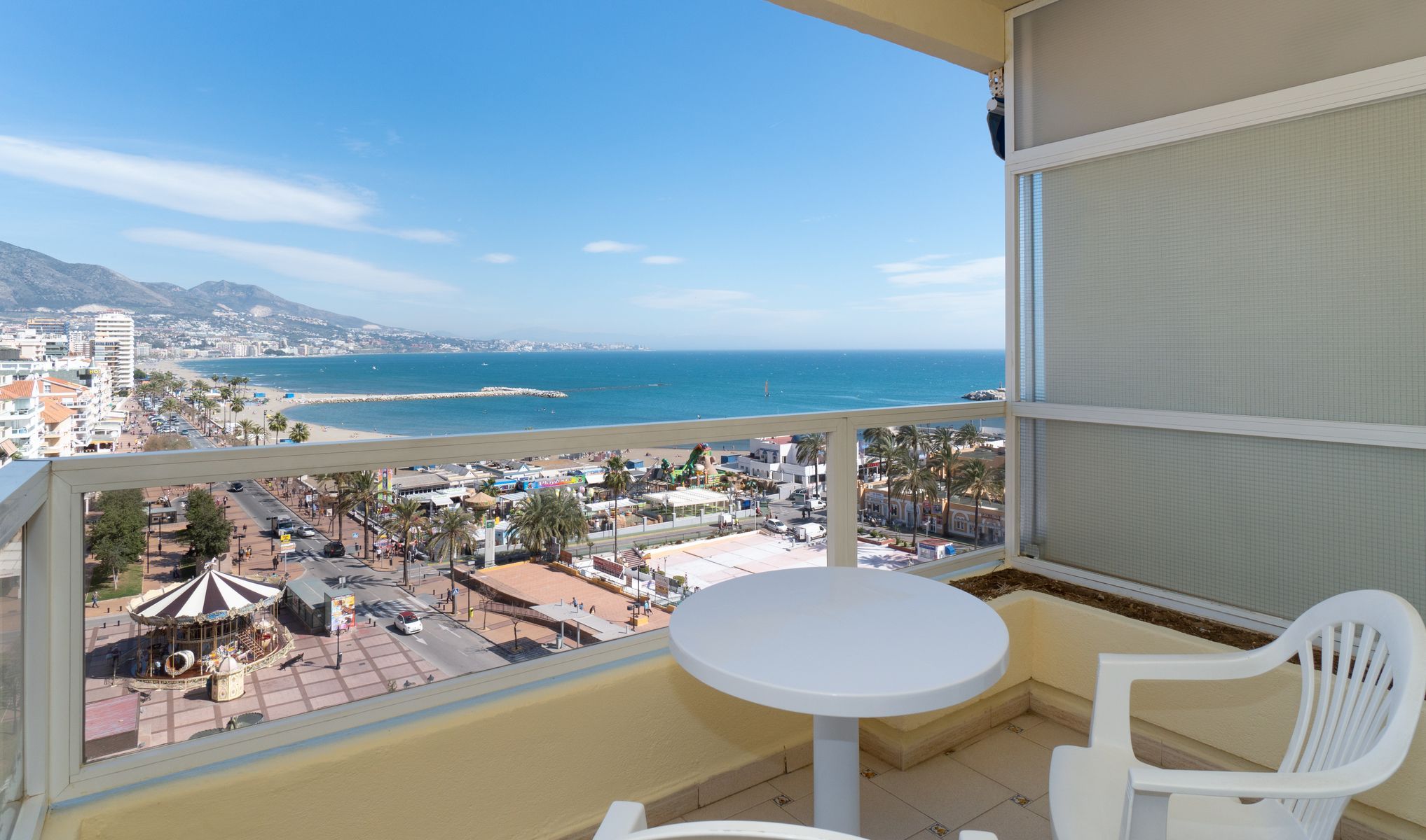 Aparthotel PYR Fuengirola - Image 2