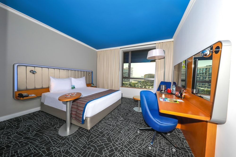 Park Inn by Radisson Abu Dhabi Yas Island - Image 6