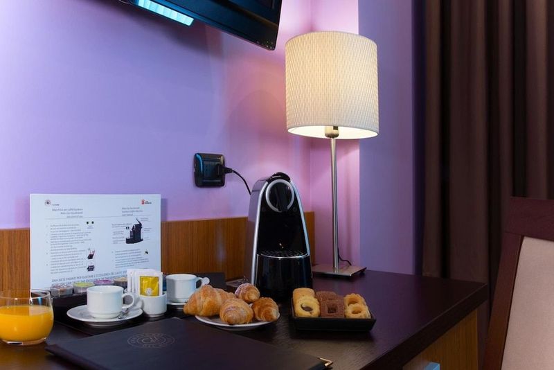 CDH Hotel Bologna - Image 4