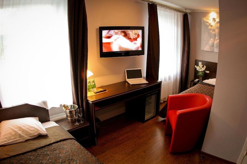 Primo Hotel - Image 9