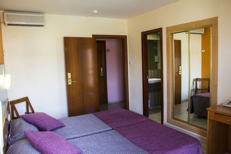 Hotel Papi - Image 4