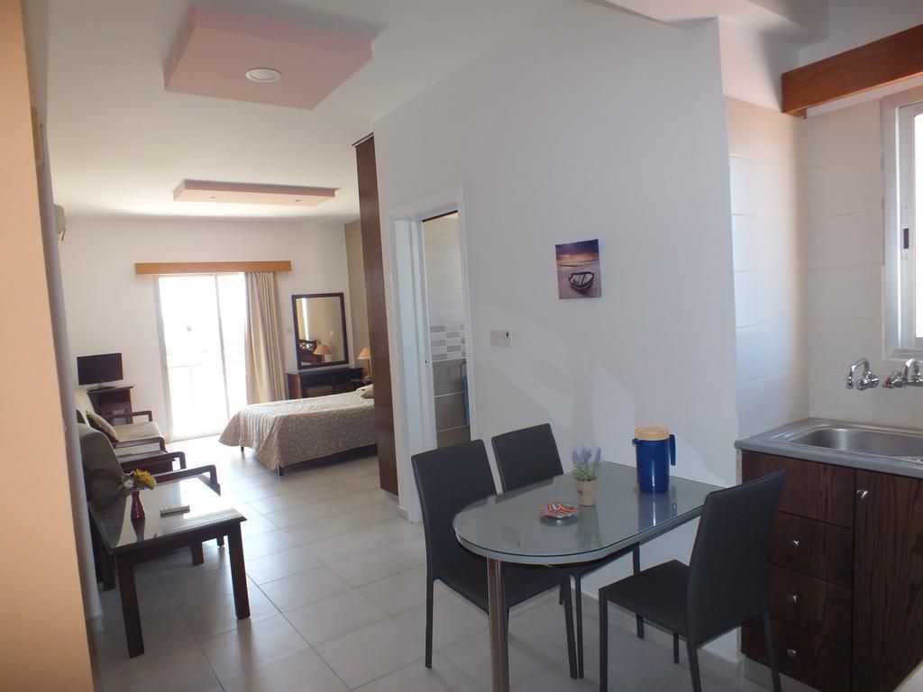 Petsas Apartments - Image 9