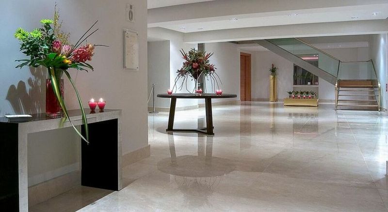 Plaza Resort Hotel - Image 8