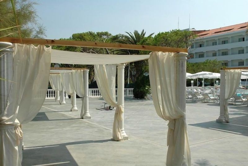 Domizia Palace - Image 8
