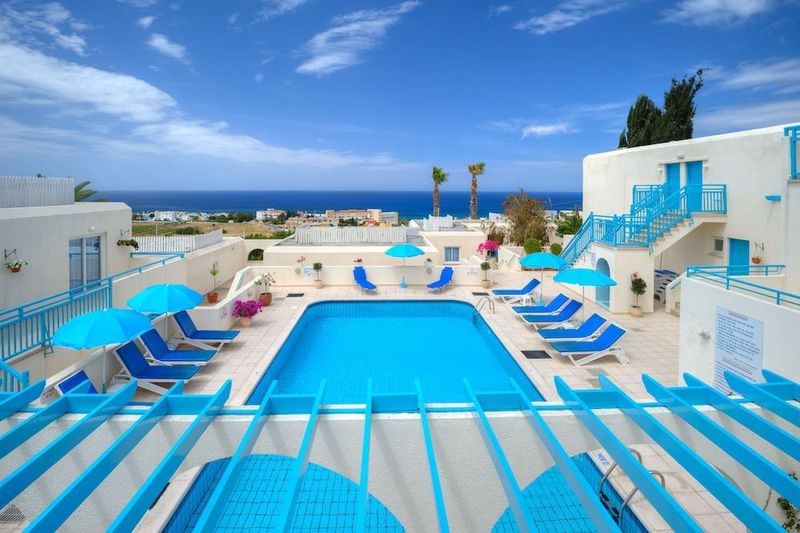 Sunny Hill Hotel Apartments - Image 5
