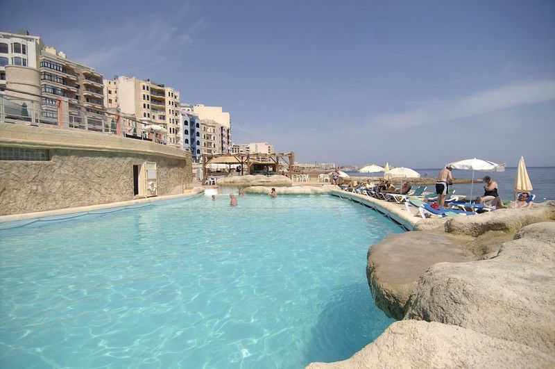 The Preluna Hotel - Image 9