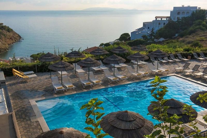 Blue Bay Resort Hotel - Image 4