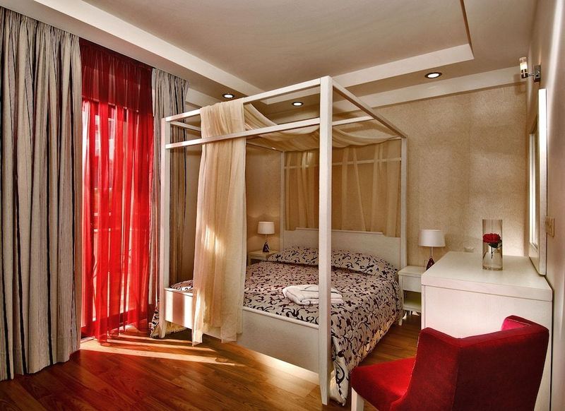 Eva Mare Hotel & Suites - Image 2