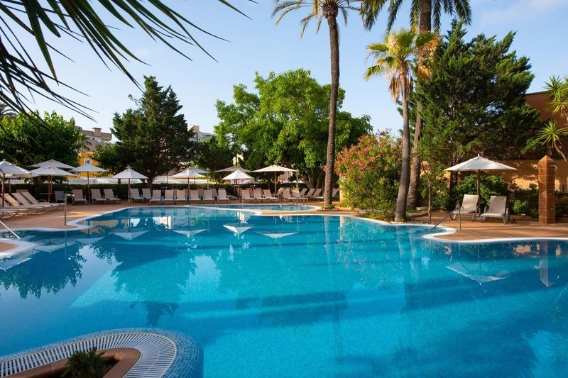 Valentin Reina Paguera Hotel - Image 1