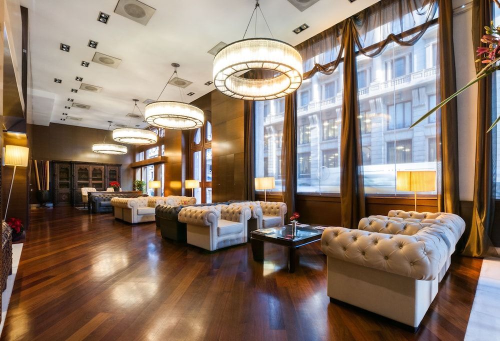 Hotel Colonial Barcelona - Image 6
