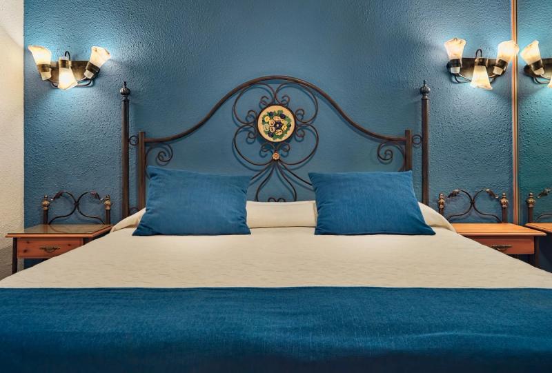 Regency Torviscas Apartments Suites - Image 9