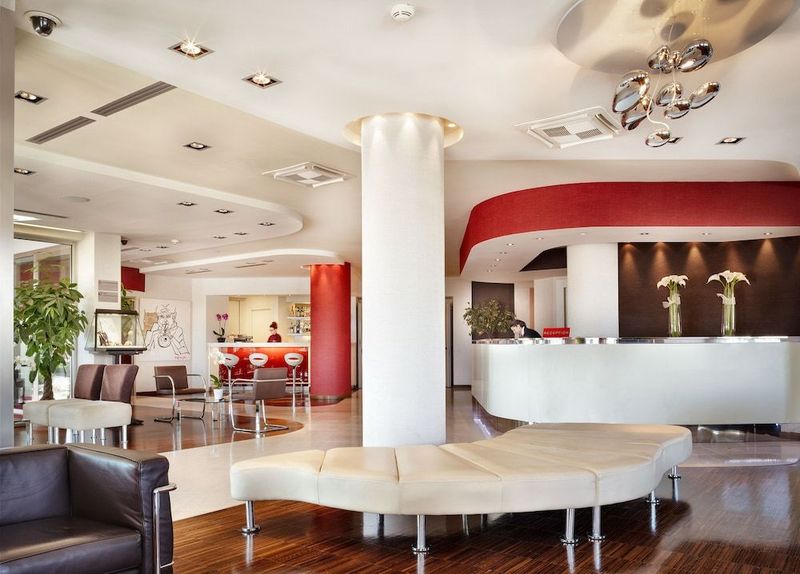 Jazz Hotel - Image 9