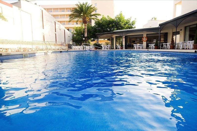 Hoteles & Apartamentos La Santa Maria - Image 9