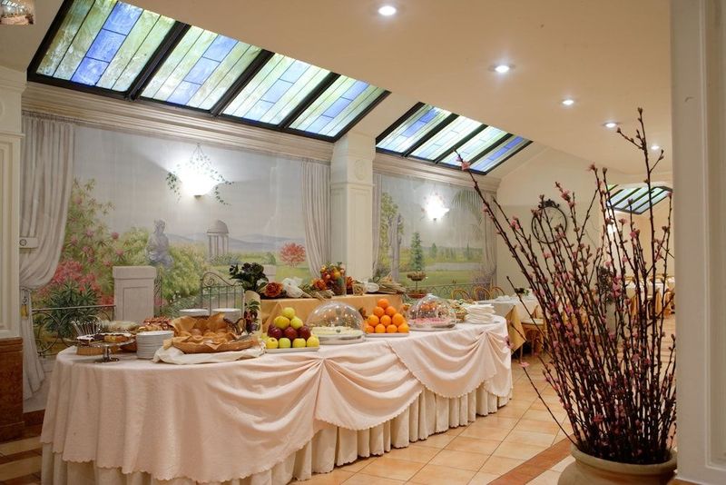 Hotel Mozart - Image 5