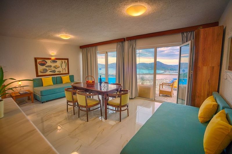 Elounda Waterpark Residence Hotel - Image 9