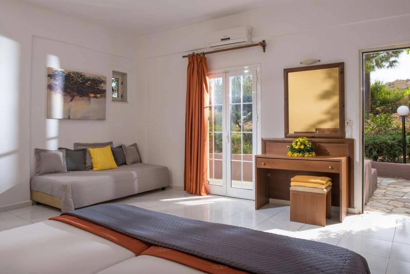 Blue Bay Resort Hotel - Image 10