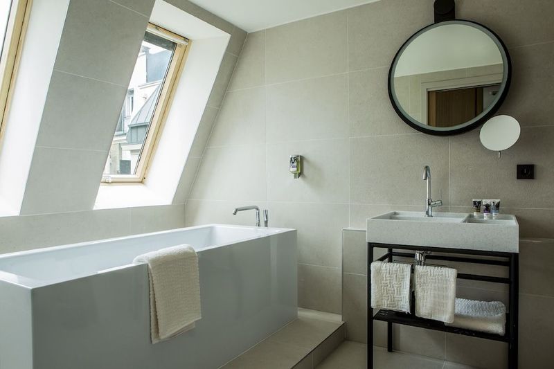 Hotel Mercure Paris 17 Batignolles - Image 4
