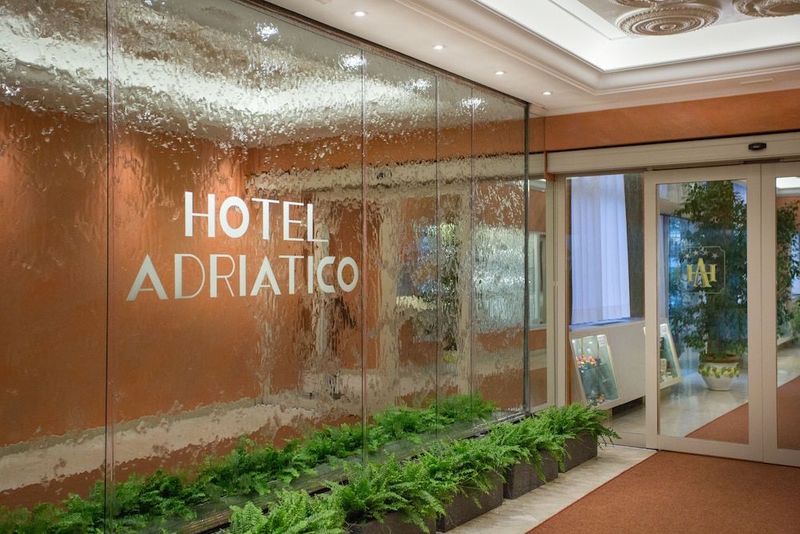 Grand Hotel Adriatico - Image 10