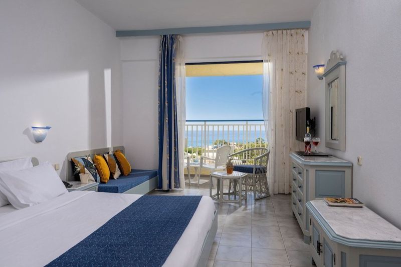 Mare Blue Hotel - Image 9