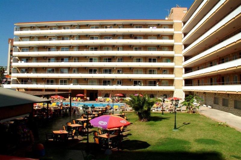Apartamentos Buensol - Image 2