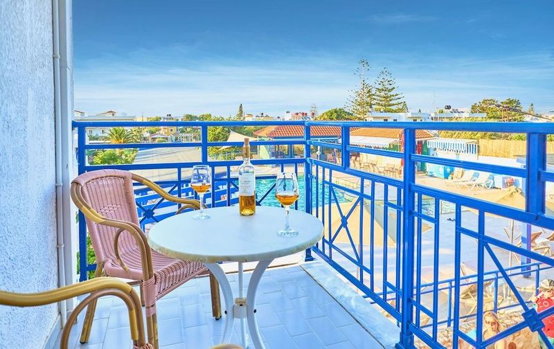 Sergiani Garden Hotel - Image 8