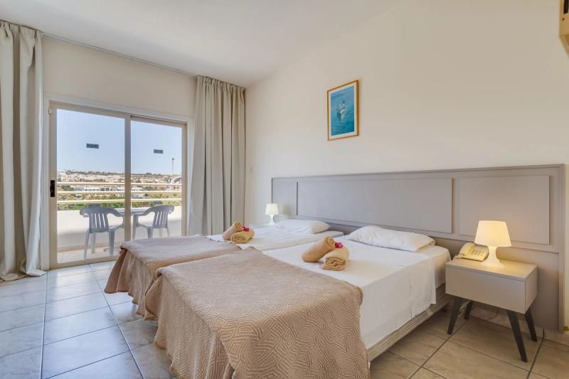Piere Anne Beach Hotel - Image 3
