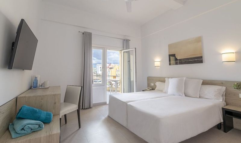 Hotel Medano - Image 6