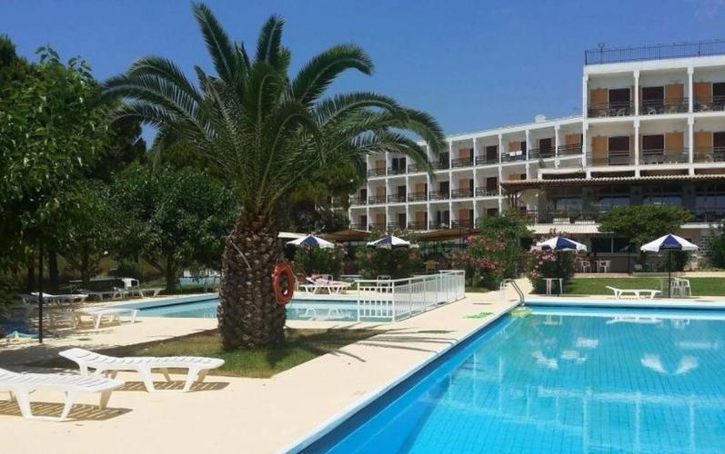 På Irinna Hotel bor du med tilgang til basseng i Svoronata på Kefalonia.