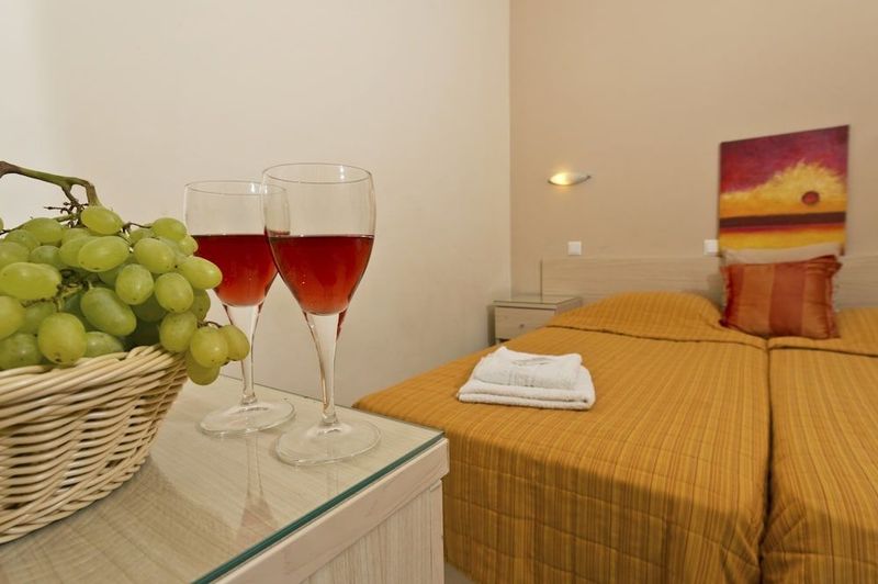 Amaryllis Hotel - Image 5