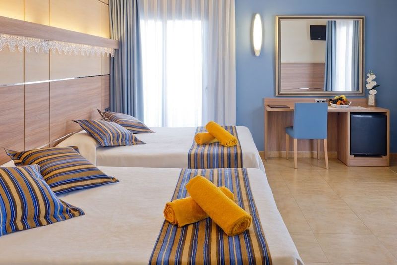 Hotel Alhambra - Image 2