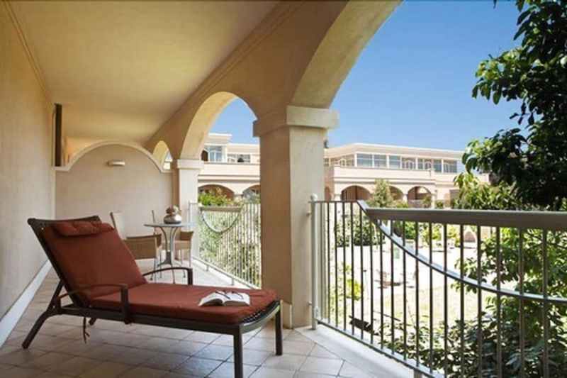 Romano Palace Luxury Hotel - Image 2