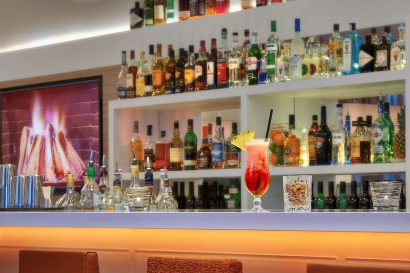 Hampton By Hilton Berlin City Centre Alexanderplatz - Image 3